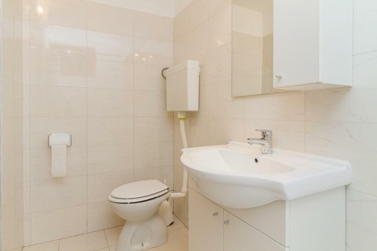 PUY Apartments Perka Near Beach מראה חיצוני תמונה